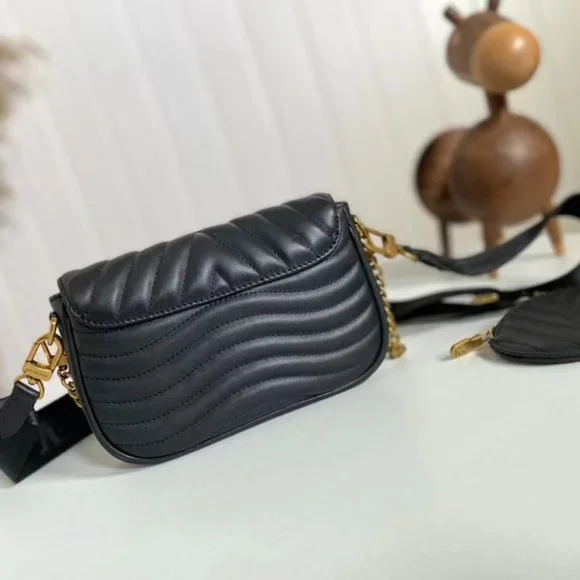 "AUTHENTIC Louis Vuitton  Bags" - Picture 3 of 9